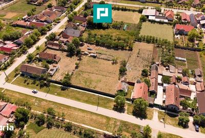 Teren de 1492 mp, în Central - 13