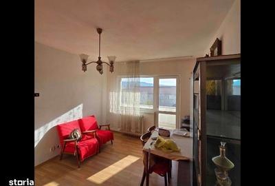 Apartament cu 2 camere semidecomandat, mobilat în Central
