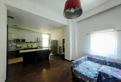 Apartament cu 4 camere decomandat în Central