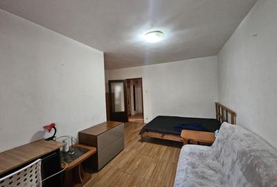 Garsonieră semidecomandată în Tineretului - 1