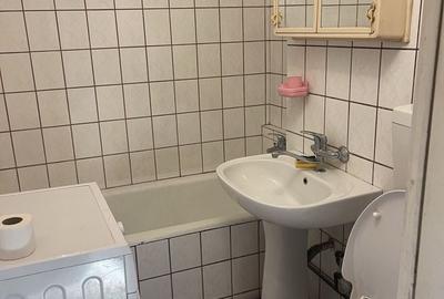 Apartament cu 3 camere semidecomandat în Exterior Vest - 1