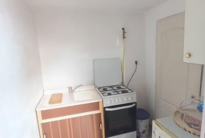 Casă cu 5 camere decomandat cu Teren 200 Mp în Central - 6