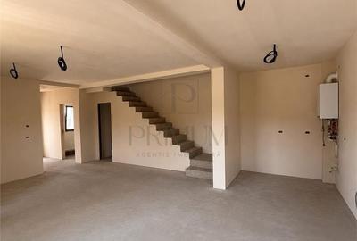 Casă cu 4 camere în Moșnița Nouă