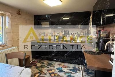 Casă cu 4 camere în Cățelu