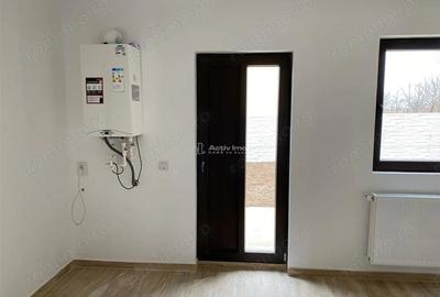 Casă cu 3 camere cu Teren 800 Mp în Central - 2
