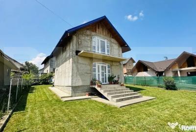 Casă cu 3 camere cu Teren 300 Mp în Central
