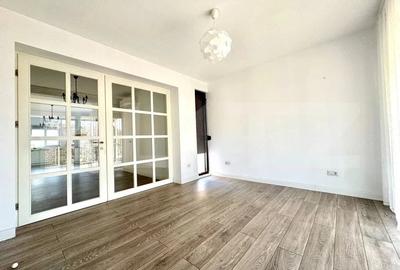 Apartament cu 4 camere semidecomandat în Iris