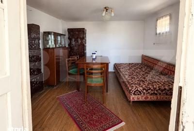 Casă cu 2 camere cu Teren 1341 Mp în Central