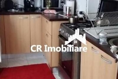 Apartament cu 3 camere decomandat în Dămăroaia