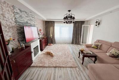 Apartament cu 3 camere decomandat, mobilat în Nerva Traian