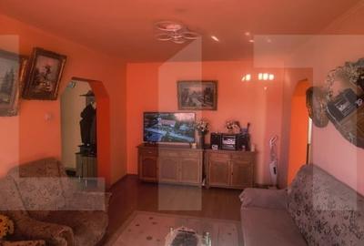 Apartament cu 3 camere decomandat în Bd. A.I.Cuza
