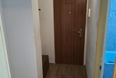 Garsonieră semidecomandată în Rovine - 4