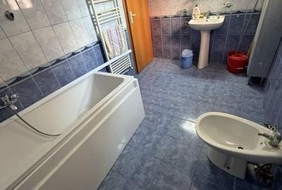Casă cu 4 camere cu Teren 140 Mp în Florești - 2