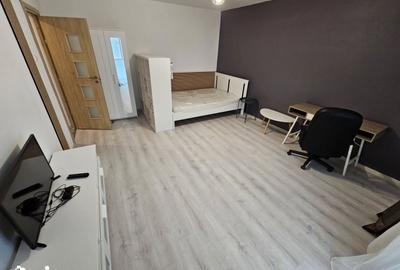 Garsonieră decomandată în Plopilor - 6