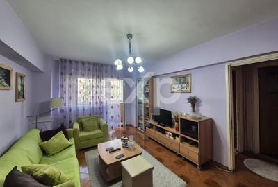 Apartament cu 3 camere semidecomandat în Basarabia