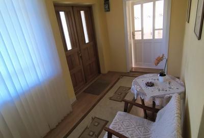 Casă cu 4 camere cu Teren 1000 Mp în Ceuaș - 2