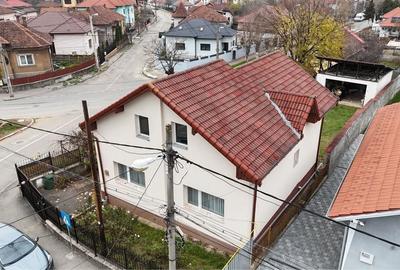 Casă cu 3 camere în Central - 2