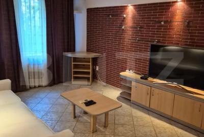 Apartament cu 4 camere decomandat în Central