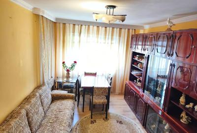 Apartament cu 2 camere decomandat în Hipodrom