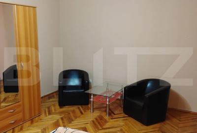 Garsonieră decomandată în Cetate