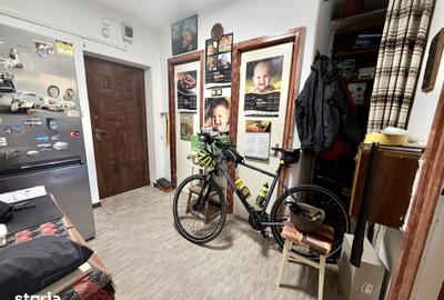 Apartament cu 3 camere în 7 Noiembrie
