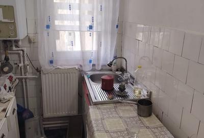Apartament cu 2 camere semidecomandat în Șerbănești