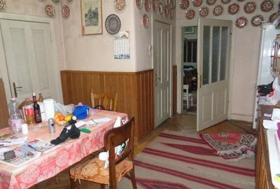 Casă cu 7 camere cu Canalizare în Semicentral - 4