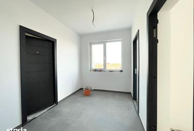 Apartament cu 3 camere decomandat în Moșnița Nouă