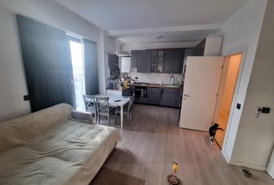 Apartament cu 3 camere decomandat în Faleza Nord