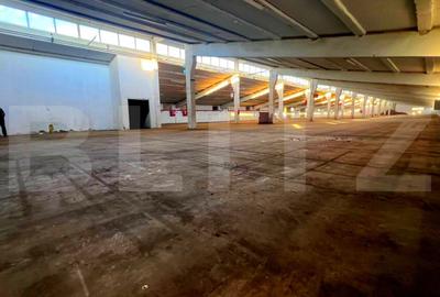 Spațiu comercial, de 4,200 mp, în Central - 3