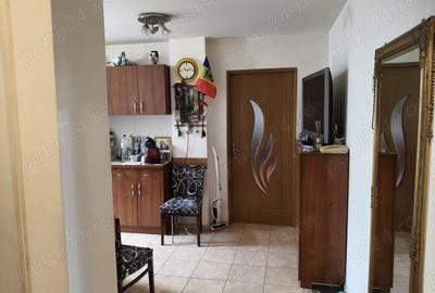Apartament cu 3 camere semidecomandat în Lipovei - 2