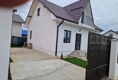Casă cu 3 camere cu Teren 200 Mp în Lumina - 2