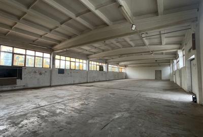 Spațiu industrial, de 624 mp, în Central