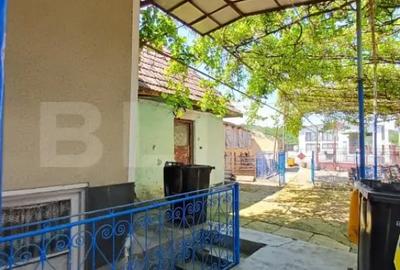 Casă cu 2 camere cu Teren 400 Mp în Turda