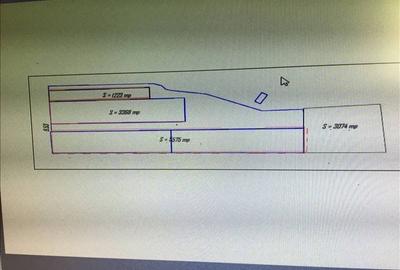 Spațiu comercial, de 3,290 mp, în Carani - 2