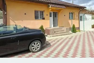 Casă cu Teren 500 Mp în Central