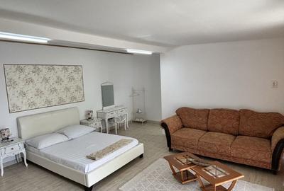 Apartament cu 3 camere decomandat în Central - 2