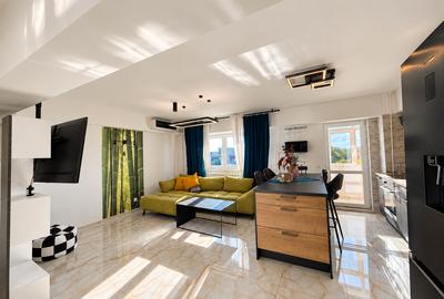 Apartament cu 3 camere semidecomandat în Băneasa