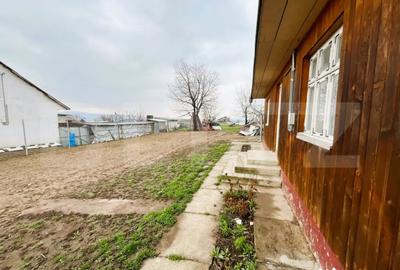 Casă cu 2 camere cu Teren 2000 Mp în Central - 2