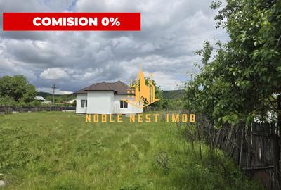 Casă cu 4 camere cu Teren 1158 Mp în Central