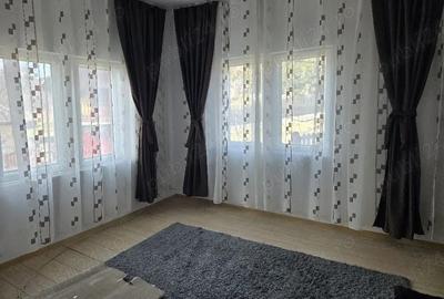 Casă cu Teren 400 Mp în Valea Mare - 2