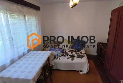 Casă cu 4 camere semidecomandat în Gura Dimienii
