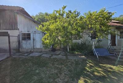 Casă cu 3 camere cu Teren 860 Mp în Valea
