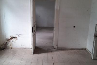 Casă individuală cu 16 camere cu Canalizare în Unirii - 19