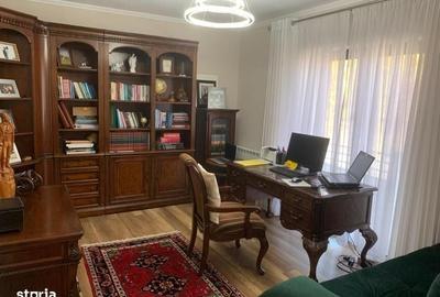 Casă cu 4 camere cu Teren 600 Mp în Sadu