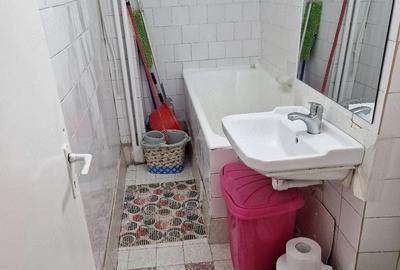 Garsonieră decomandată în Prundu