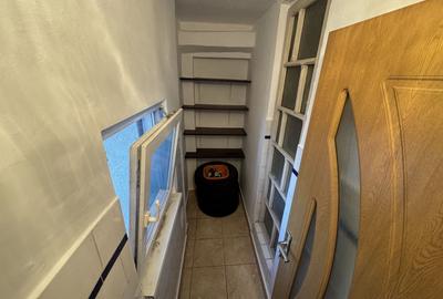 Apartament cu 2 camere semidecomandat, mobilat în Central - 12