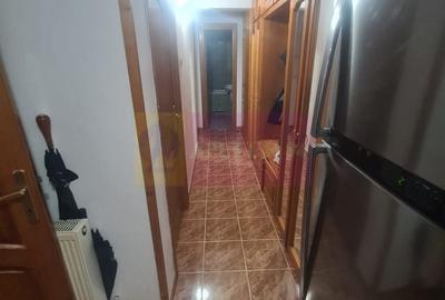 Apartament cu 3 camere decomandat în Cuza - 11