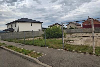 Teren de 544 mp, în Central - 3