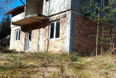 Casă cu Teren 1000 Mp în Tilișca